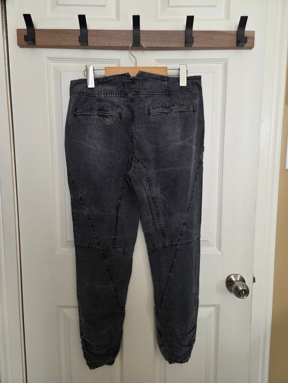 Free People Washed Black Cropped Ankle Jeans - Picture 3 of 12